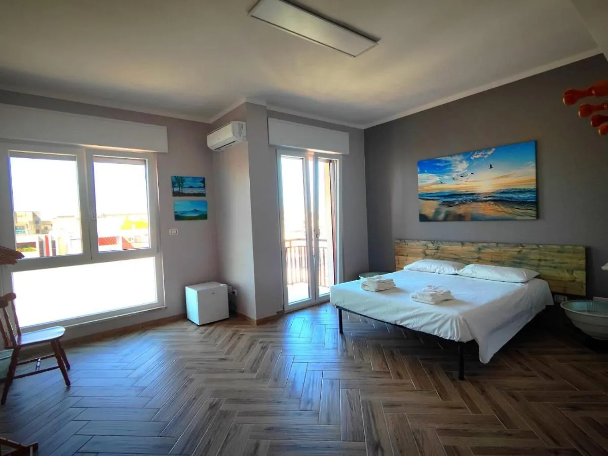 The House Of The Waves Hotel Brindisi Guest house